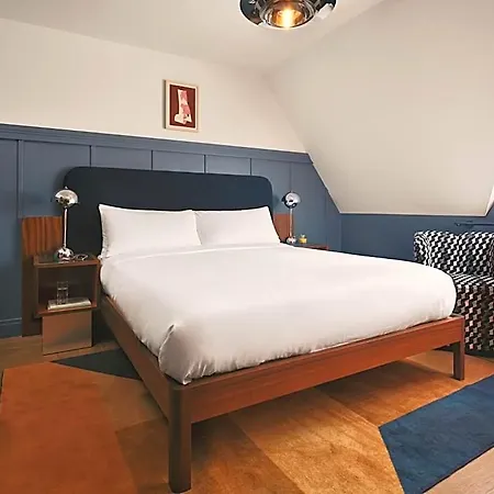 Hotel The Hoxton Lloyd Centre East 4*