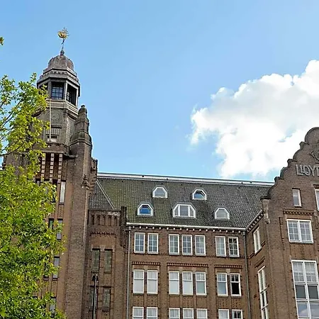 The Hoxton Lloyd Centre East Hotel
